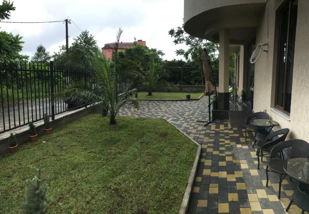 Hotel Fleur De Lis Gonio Luaran gambar