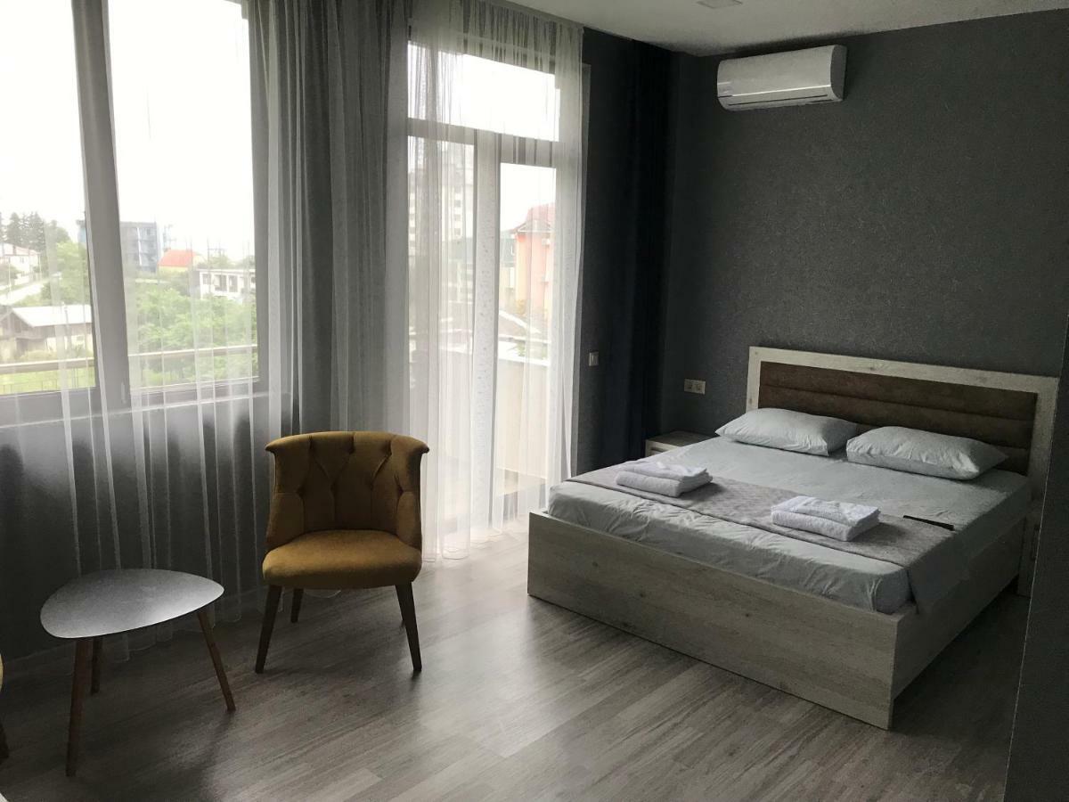 Hotel Fleur De Lis Gonio Luaran gambar